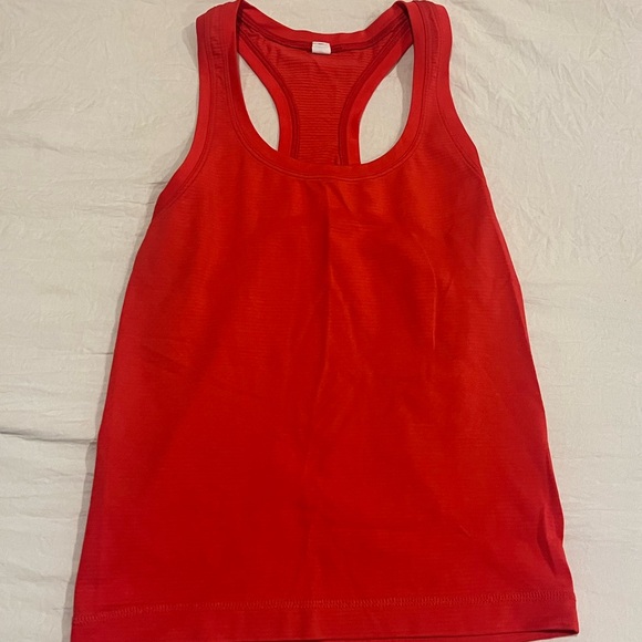 Lululemon Tank Top - Picture 1 of 4